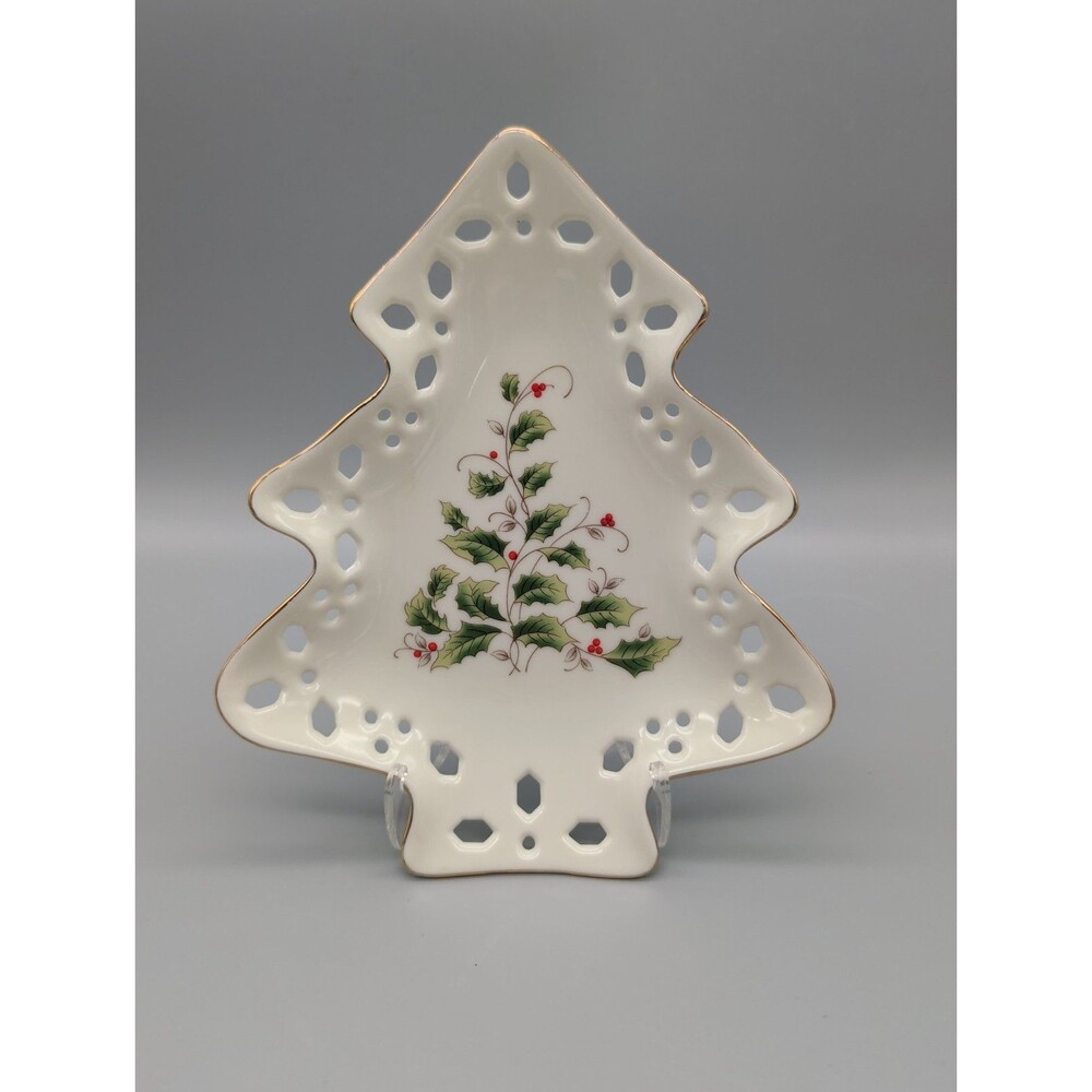 Season Of Wonder Trinket Dish Tree Shaped Pierced Holly And Berries Japan